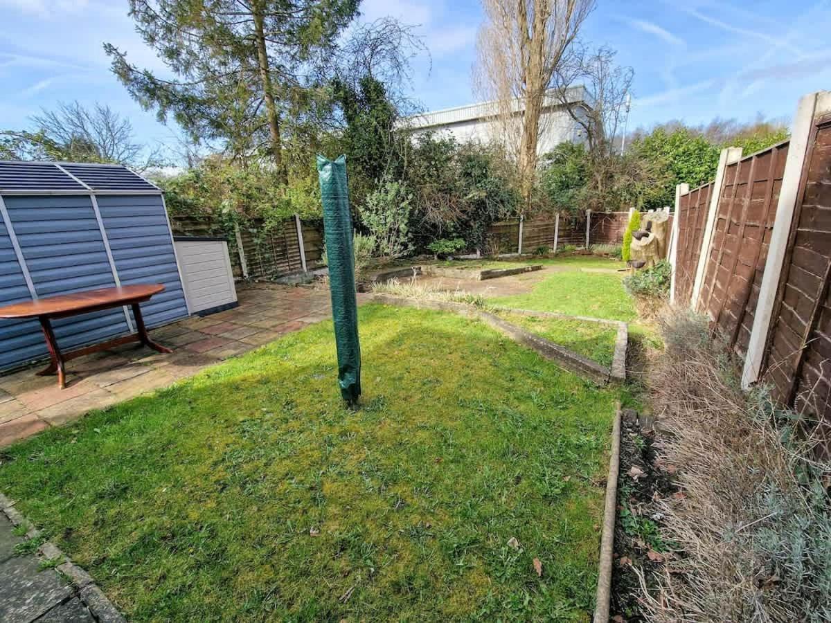 Wythenshawe 3 Bed Family Home By City Superhost Zewnętrze zdjęcie
